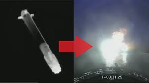 SpaceX успешно запустила Falcon Heavy. При посадке центральный блок потерпел аварию